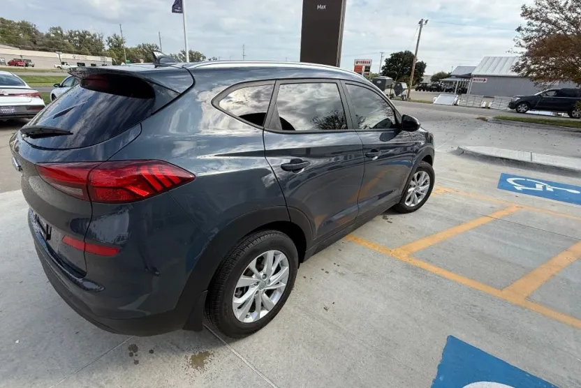 2020 Hyundai Tucson Value photo 1