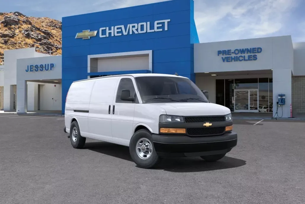 2025 Chevrolet Express Cargo 2500 photo 1