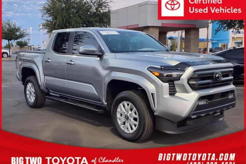 2025 Toyota Tacoma Limited photo 1