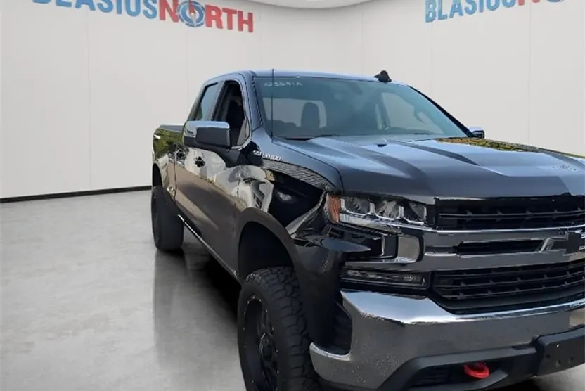 2019 Chevrolet Silverado 1500 LT photo 1