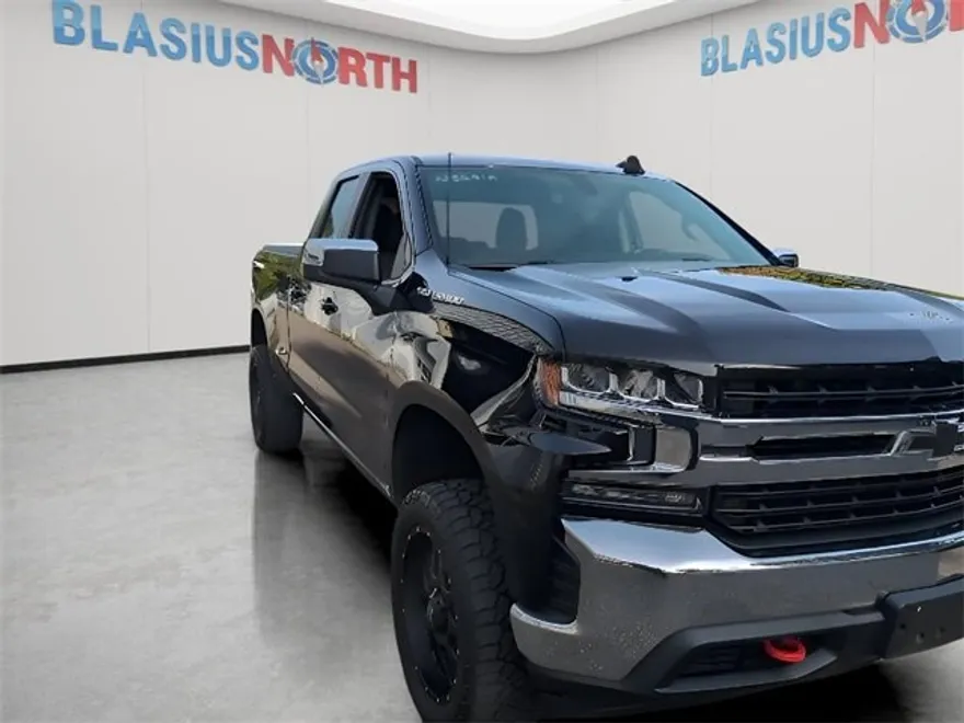 2019 Chevrolet Silverado 1500 LT photo 1