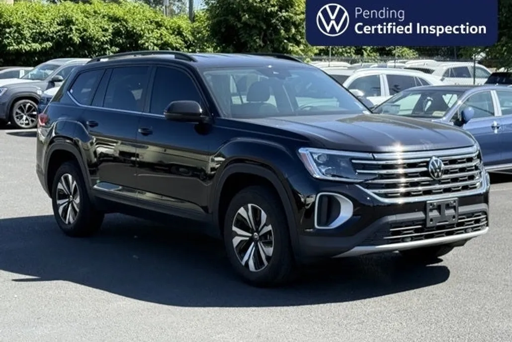 2024 Volkswagen Atlas SE photo 1