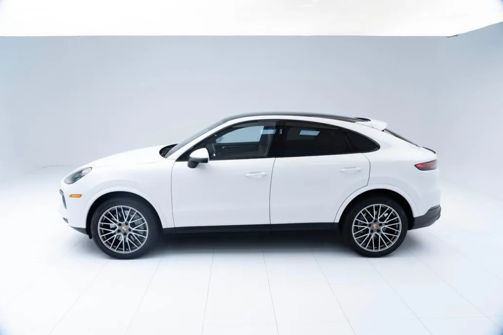 2022 Porsche Cayenne Coupe Platinum Edition photo 1