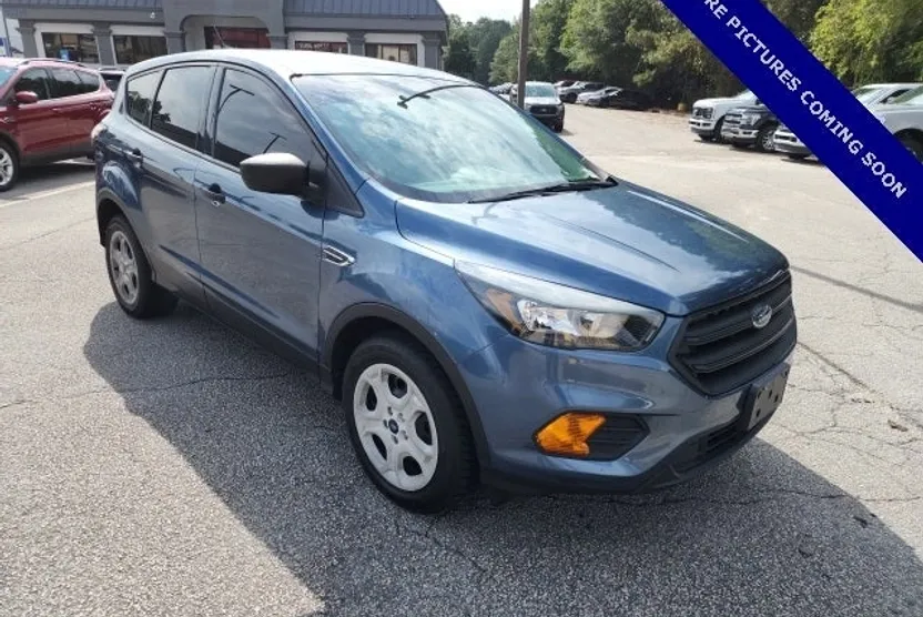 2018 Ford Escape S photo 1