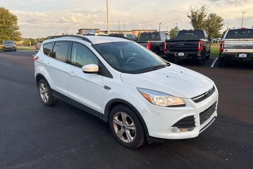 2014 Ford Escape SE photo 1