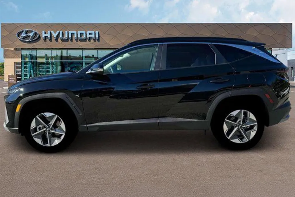 2025 Hyundai Tucson SEL Convenience photo 1