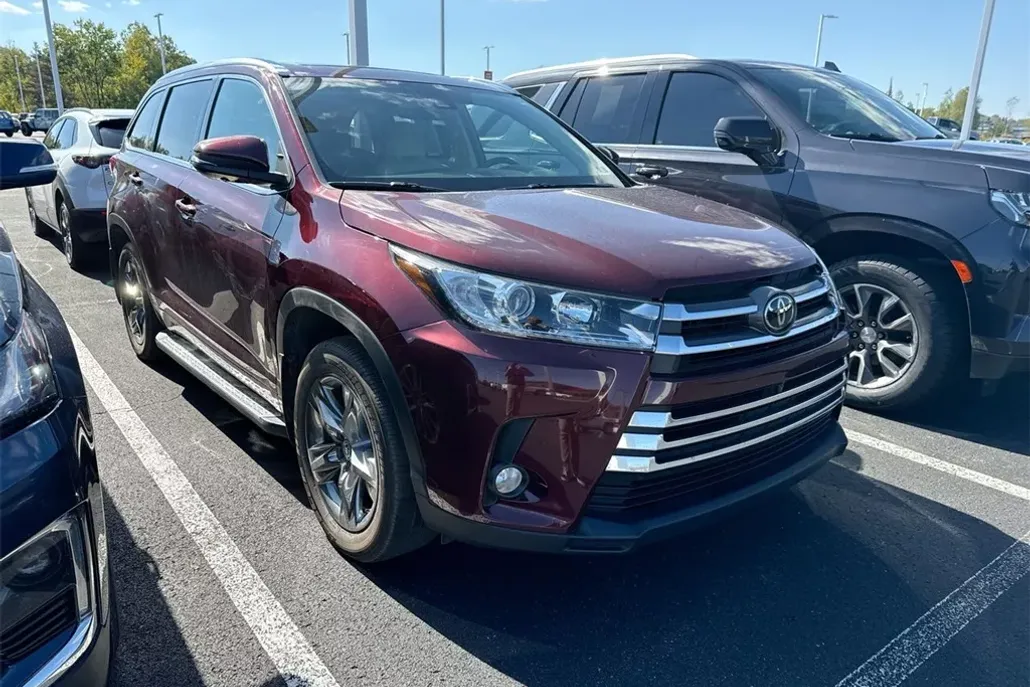 2018 Toyota Highlander Limited Platinum photo 1