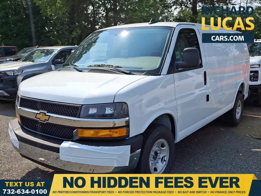 2025 Chevrolet Express Cargo 2500 photo 1