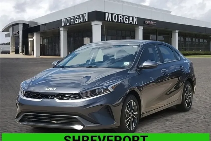 2023 Kia Forte LXS photo 1