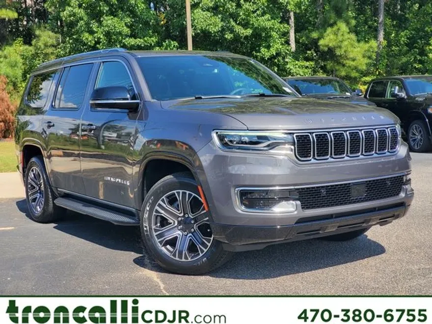 2024 Jeep Wagoneer Base photo 1