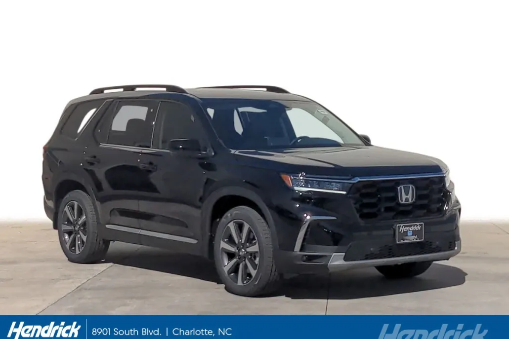 2025 Honda Pilot Touring photo 1