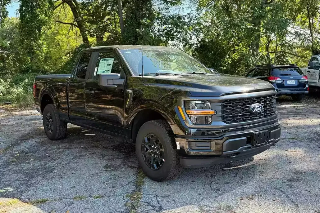 2025 Ford F-150 STX photo 1