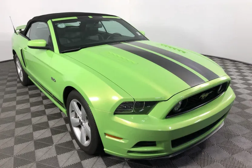 2013 Ford Mustang GT Premium Convertible photo 1