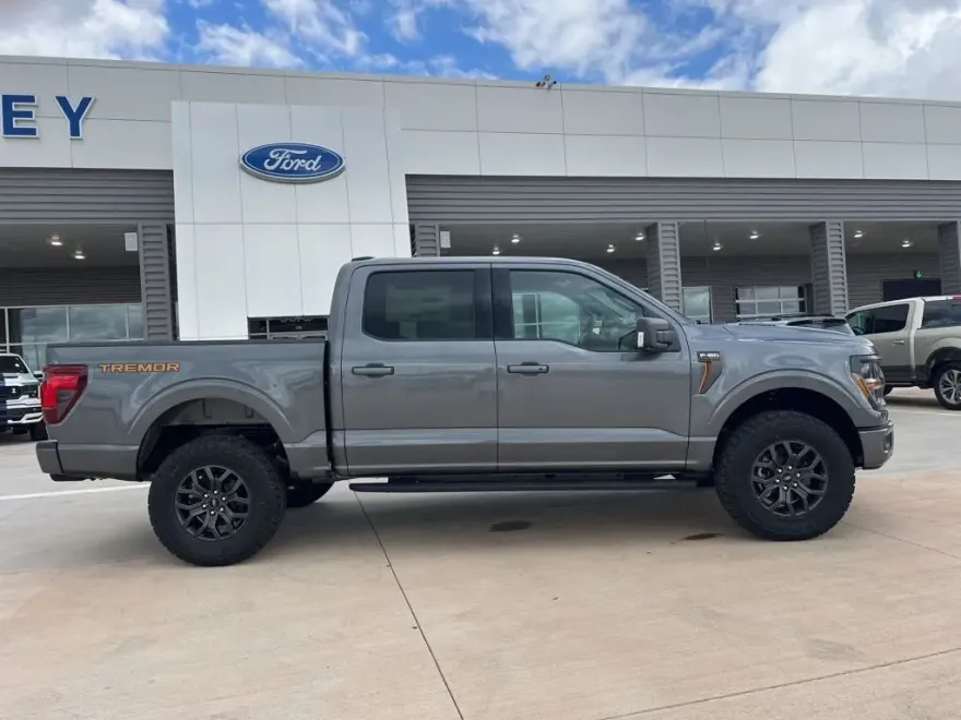2025 Ford F-150 Tremor photo 1
