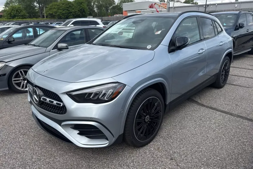 2025 Mercedes Benz GLA 250 photo 1