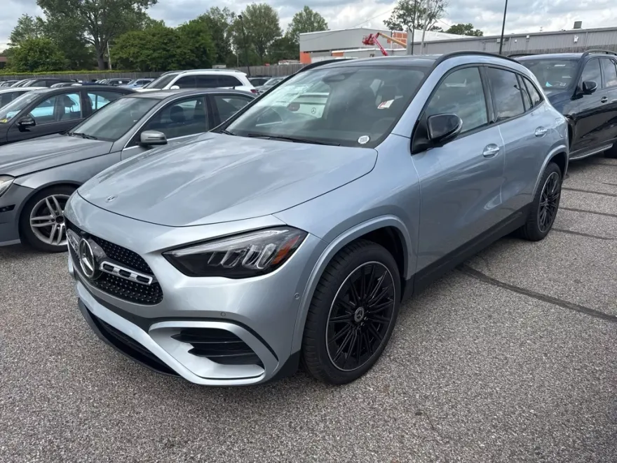 2025 Mercedes Benz GLA 250 photo 1