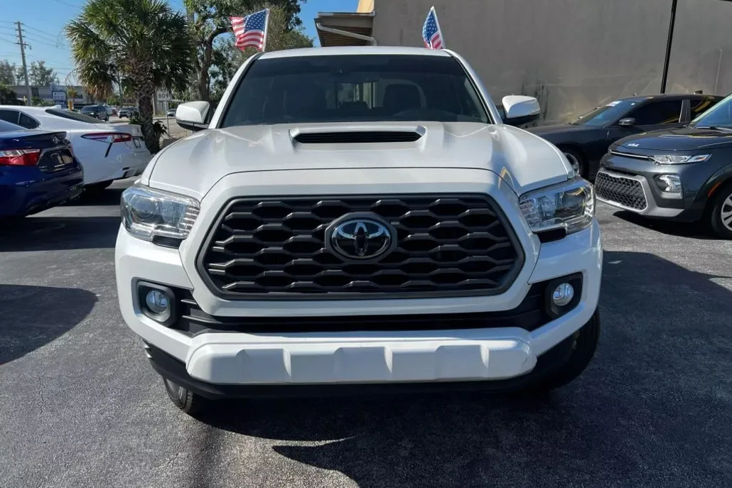 2021 Toyota Tacoma Double Cab TRD Sport photo 1
