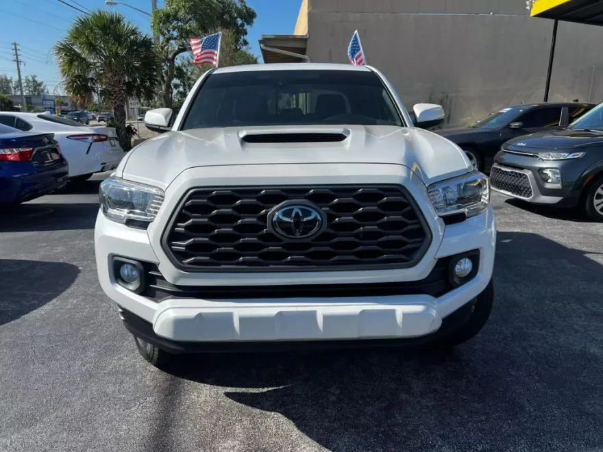 2021 Toyota Tacoma Double Cab TRD Sport photo 1