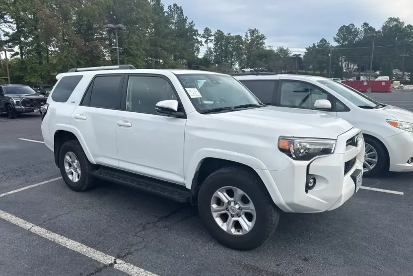 2024 Toyota 4Runner SR5 Premium photo 1