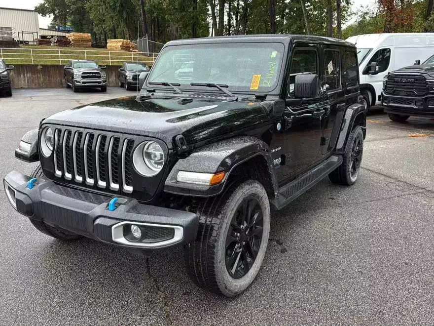 2022 Jeep Wrangler 4xe Unlimited Sahara photo 1