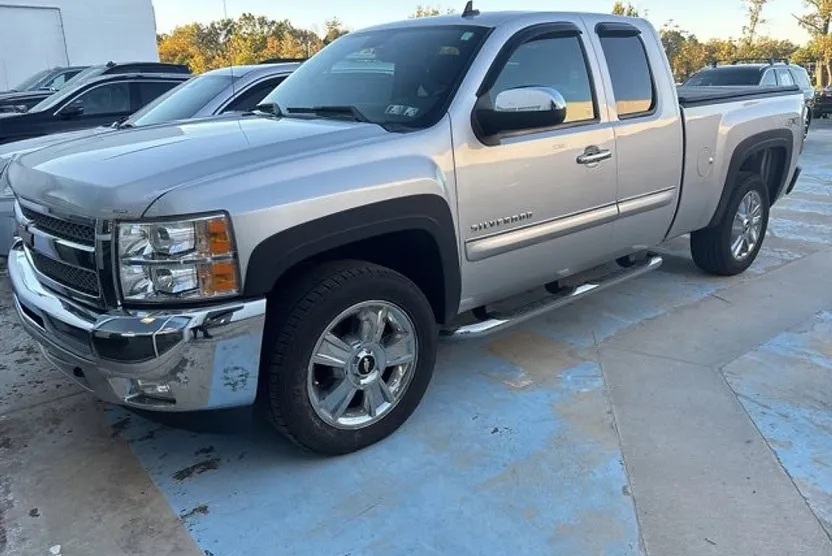 2013 Chevrolet Silverado 1500 LT photo 1