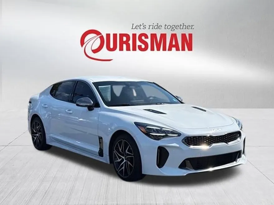 2022 Kia Stinger GT-Line photo 1