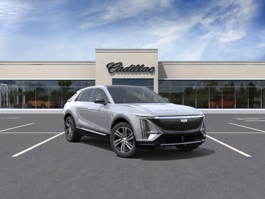 2025 Cadillac Lyriq Luxury photo 2