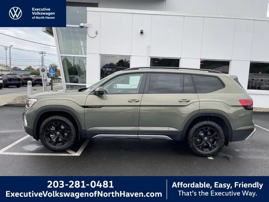 2025 Volkswagen Atlas Peak Edition SE photo 1