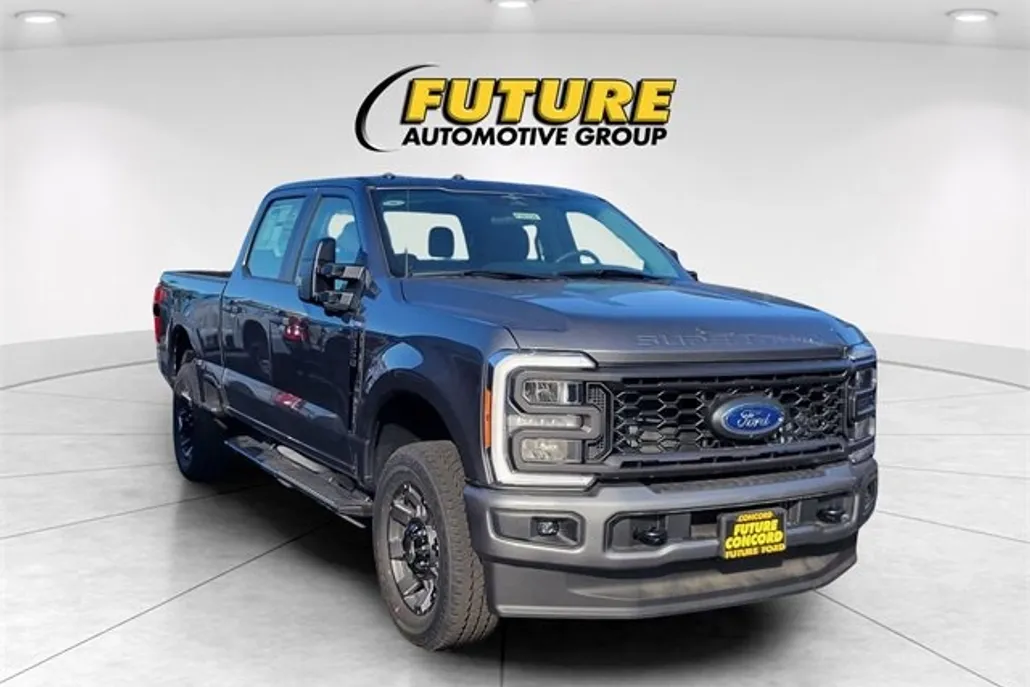 2023 Ford F-350 XL photo 1