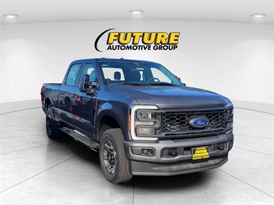 2023 Ford F-350 XL photo 1