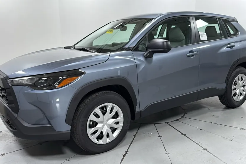 2026 Toyota Corolla Cross L photo 1