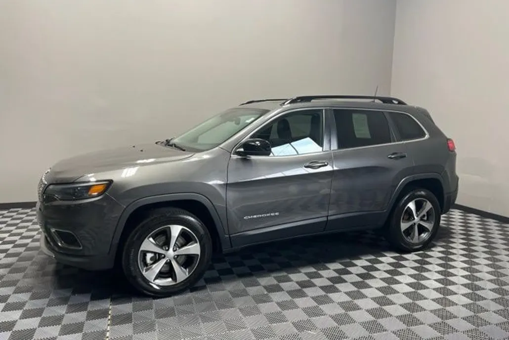 2022 Jeep Cherokee Limited photo 1