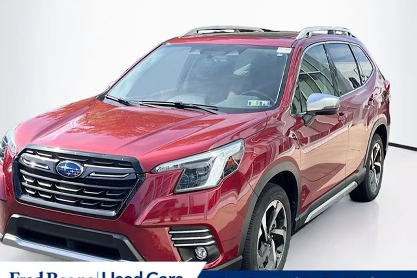 2023 Subaru Forester Touring photo 1