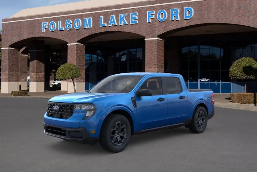 2025 Ford Maverick XLT photo 1
