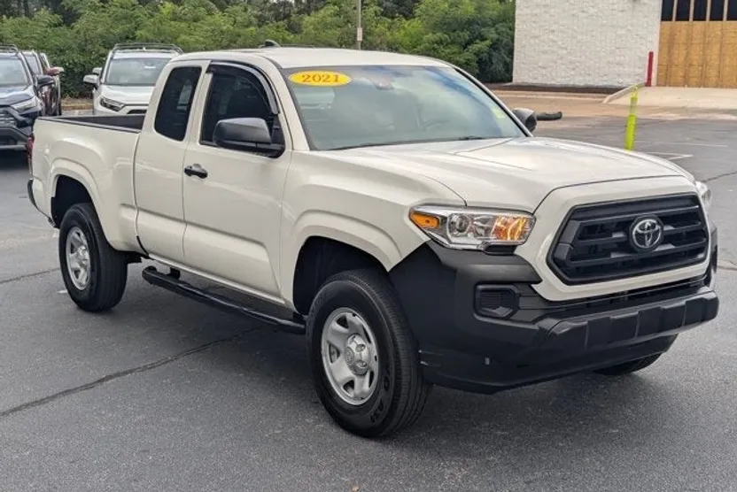 2023 Toyota Tacoma SR photo 1