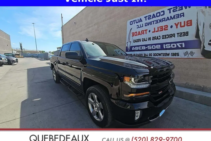 2017 Chevrolet Silverado 1500 LT photo 1