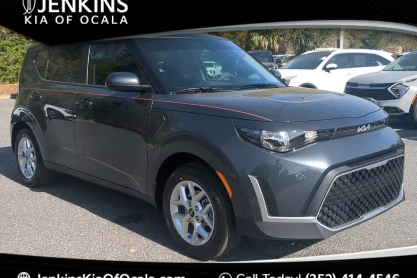 2025 Kia Soul S photo 1