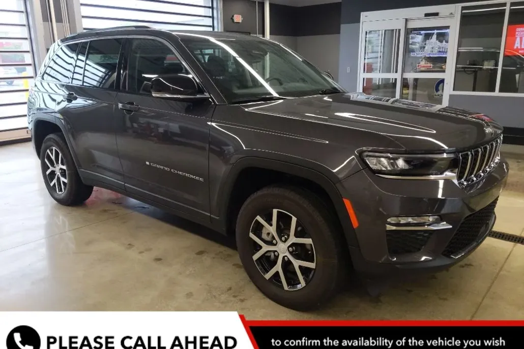 2023 Jeep Grand Cherokee Limited photo 1