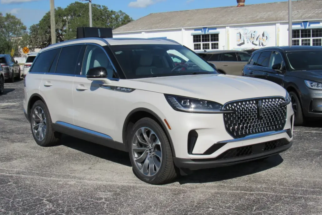2025 Lincoln Aviator Reserve photo 1
