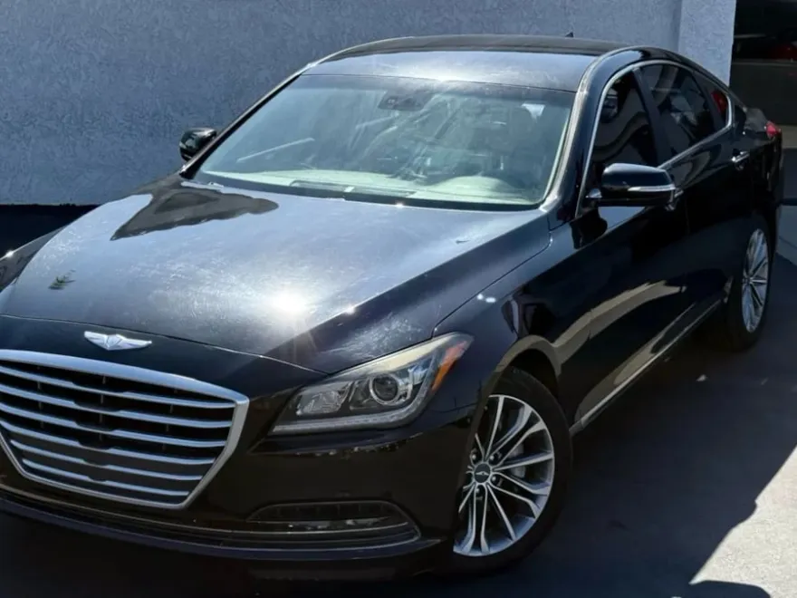 2016 Hyundai Genesis 3.8 photo 1