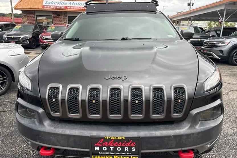 2017 Jeep Cherokee Trailhawk photo 1