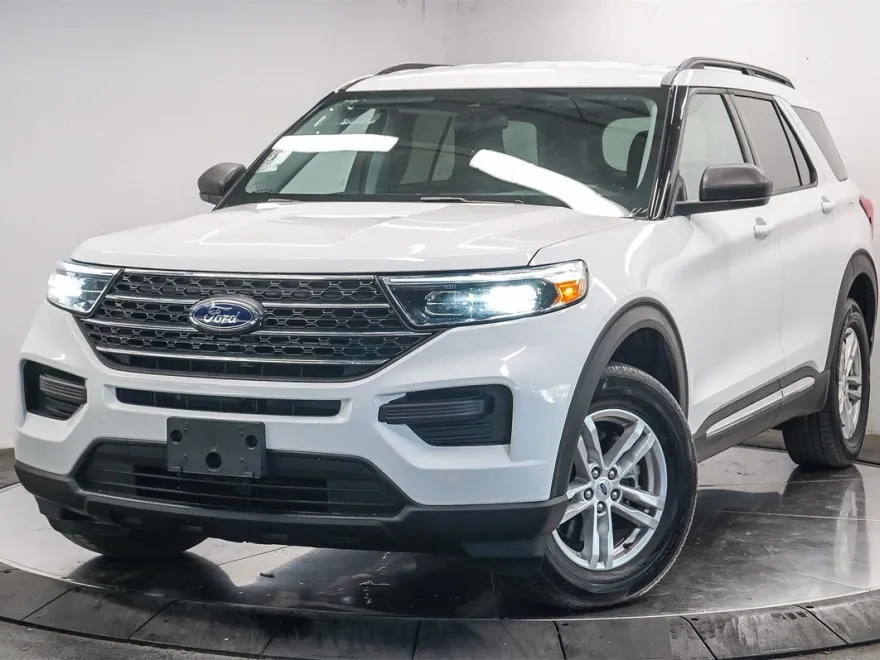 2022 Ford Explorer XLT photo 1