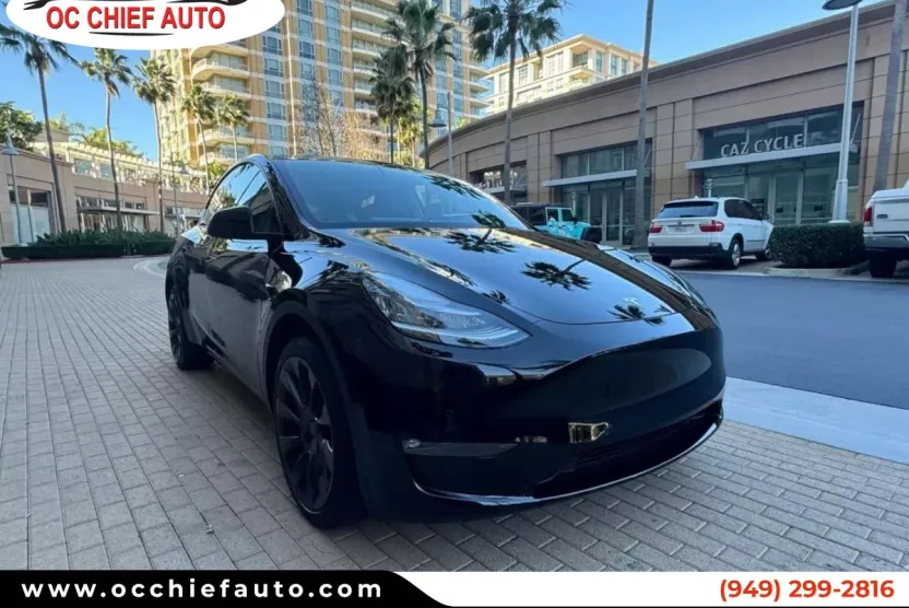 2022 Tesla Model Y Long Range photo 1