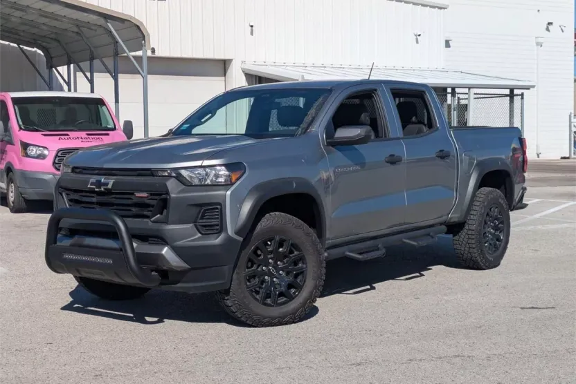 2025 Chevrolet Colorado Trail Boss photo 1