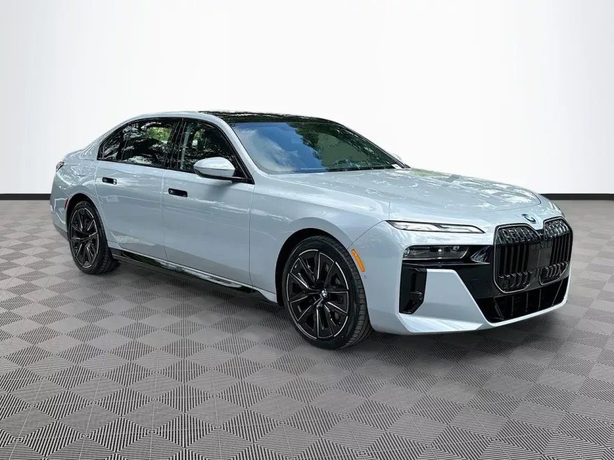 2025 Bmw i7 xDrive60 photo 1