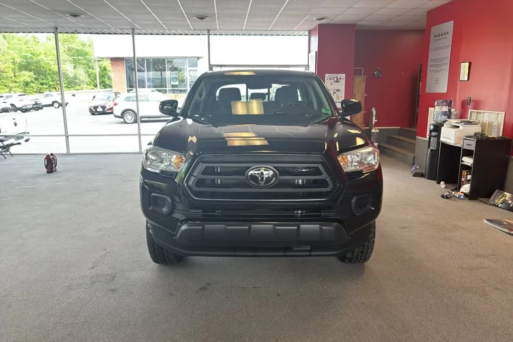 2023 Toyota Tacoma SR photo 1
