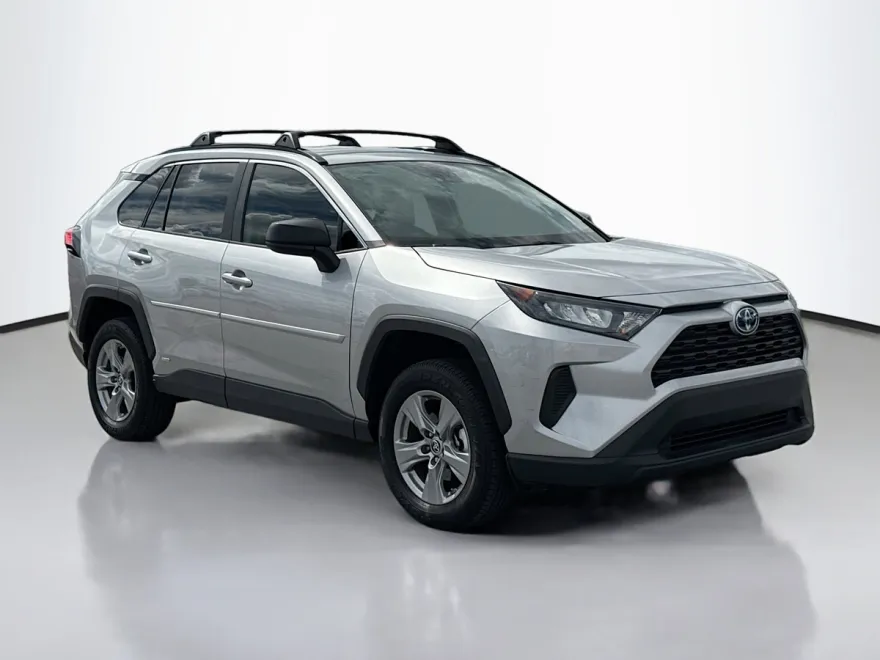 2022 Toyota RAV4 Hybrid LE photo 1