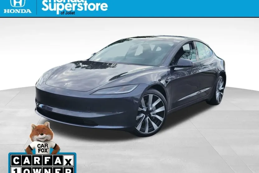 2025 Tesla Model 3 Long Range photo 1