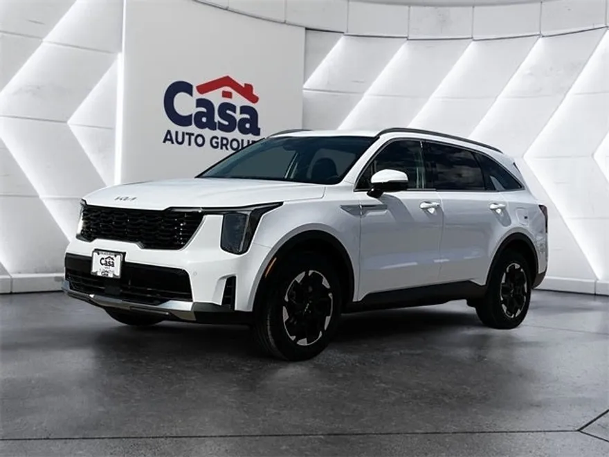 2025 Kia Sorento S photo 1