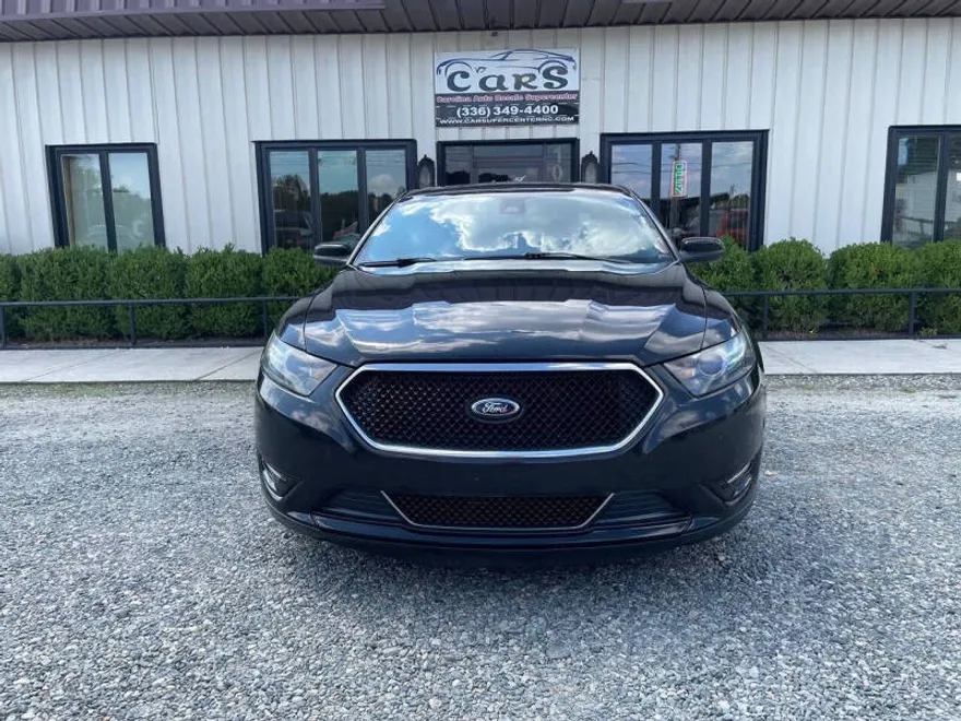 2013 Ford Taurus SHO photo 1